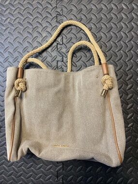 Michael Kors Isla Natural Color Large Tote Grab Bag Good Condition
